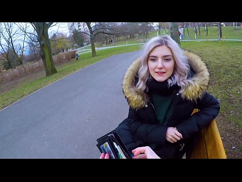 ❤️ Yn llyncu cum poeth dieithryn am arian - blowjob yn y parc gan Eva Elfie ❤ Pornor hardd wrthon ni ❌